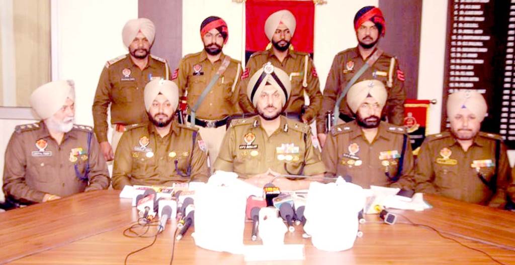 Amritsar Three arrested with four kg ice drug and heroin
